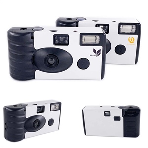 12 Rolls 35mm Disposable Camera Pack with Flash & Color Film